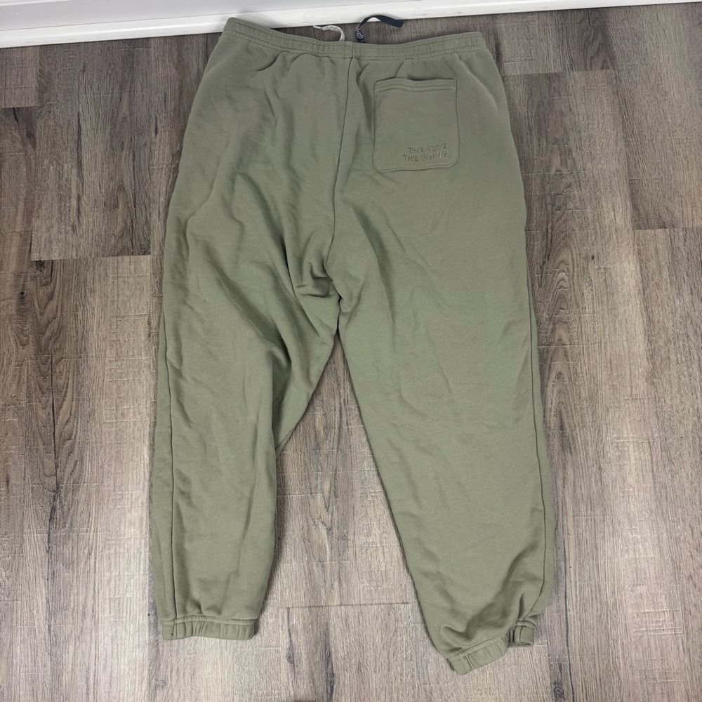 Vuori Sedona Sweatpants Women’s Size XL Green Loungewear Cozy Athleisure Sporty - Picture 3 of 11